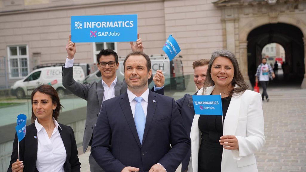 SAP Jobs für deine Zukunft HR Kampagne 2022 Wahlkampfaktion und Flyerverteilung im Rahmen unserer HR Kampagne 2022